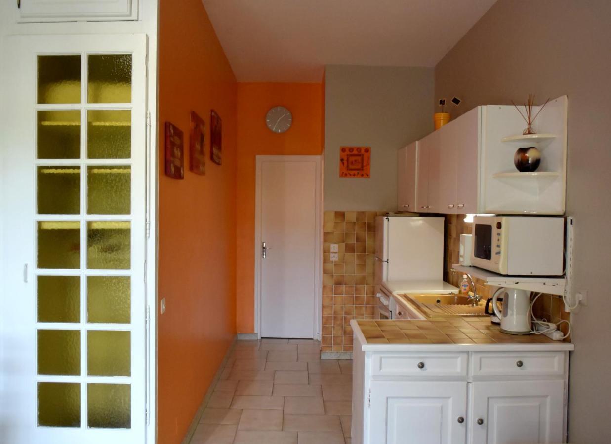 Appartements Dans Villa En Rez De Jardin イエール エクステリア 写真
